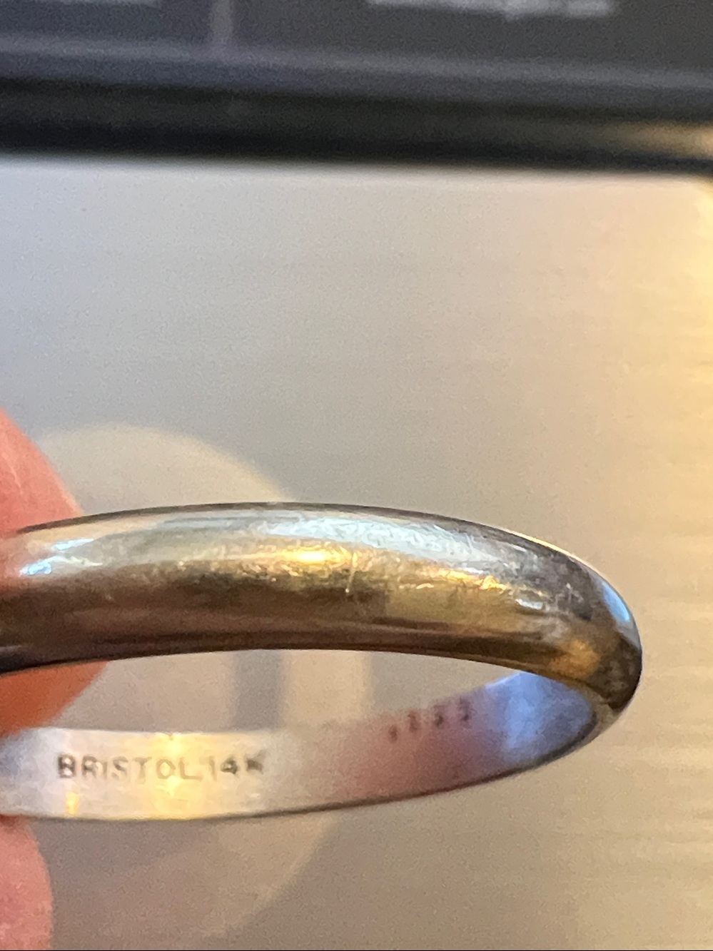 14k White Gold Estate Bristol gold ring band size 10